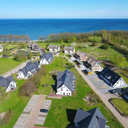 Apartment Strandnahe Rex Rugia: Terrasse Und Ahoi Erlebnisbad Lobbe